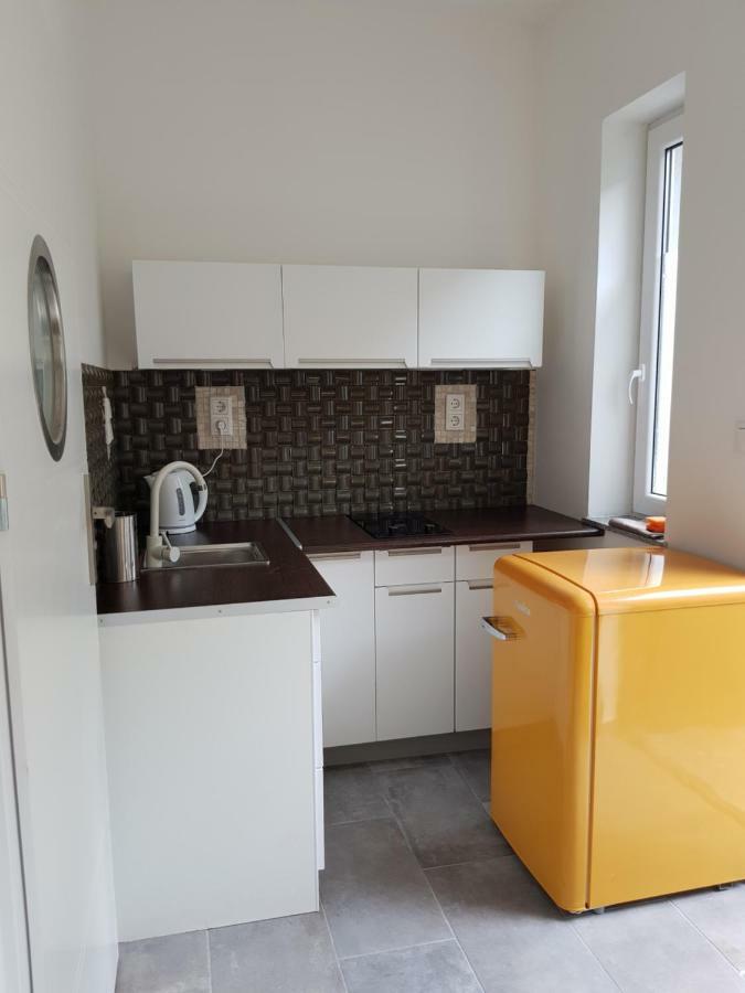 Apartment Koffi 16 *